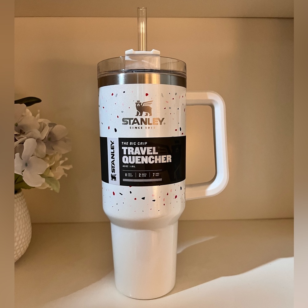 🎉LAST PIECE🎉Stanley‎ 40oz Adventure Quencher Tumbler Terrazzo Pearlescent